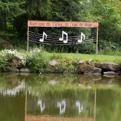 Au Bord De Leau